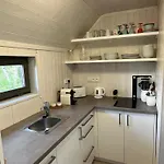 Lodge Maringotka U Lesa